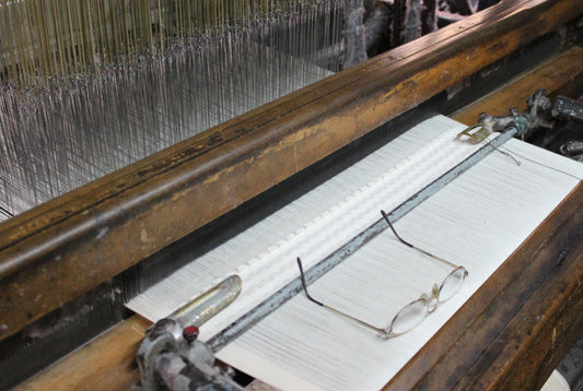 Flat Weave vs. Thick-Looped Weave Turkish Towels: Which One Is Right for You?