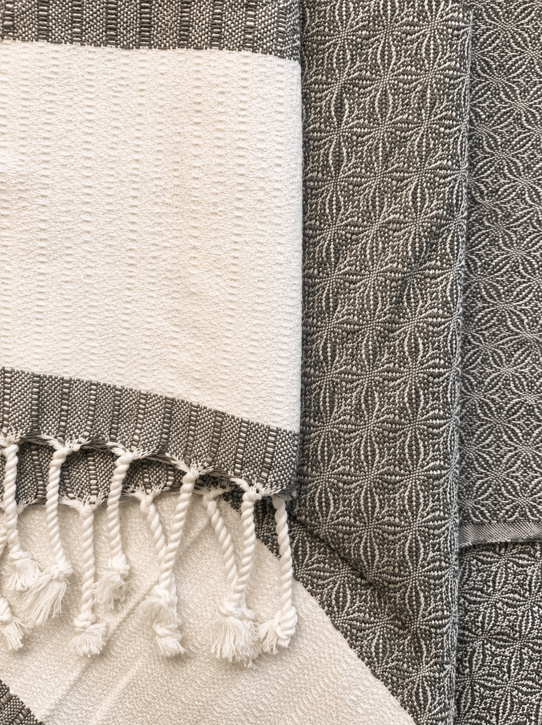 The Yildiz Star Body Towel