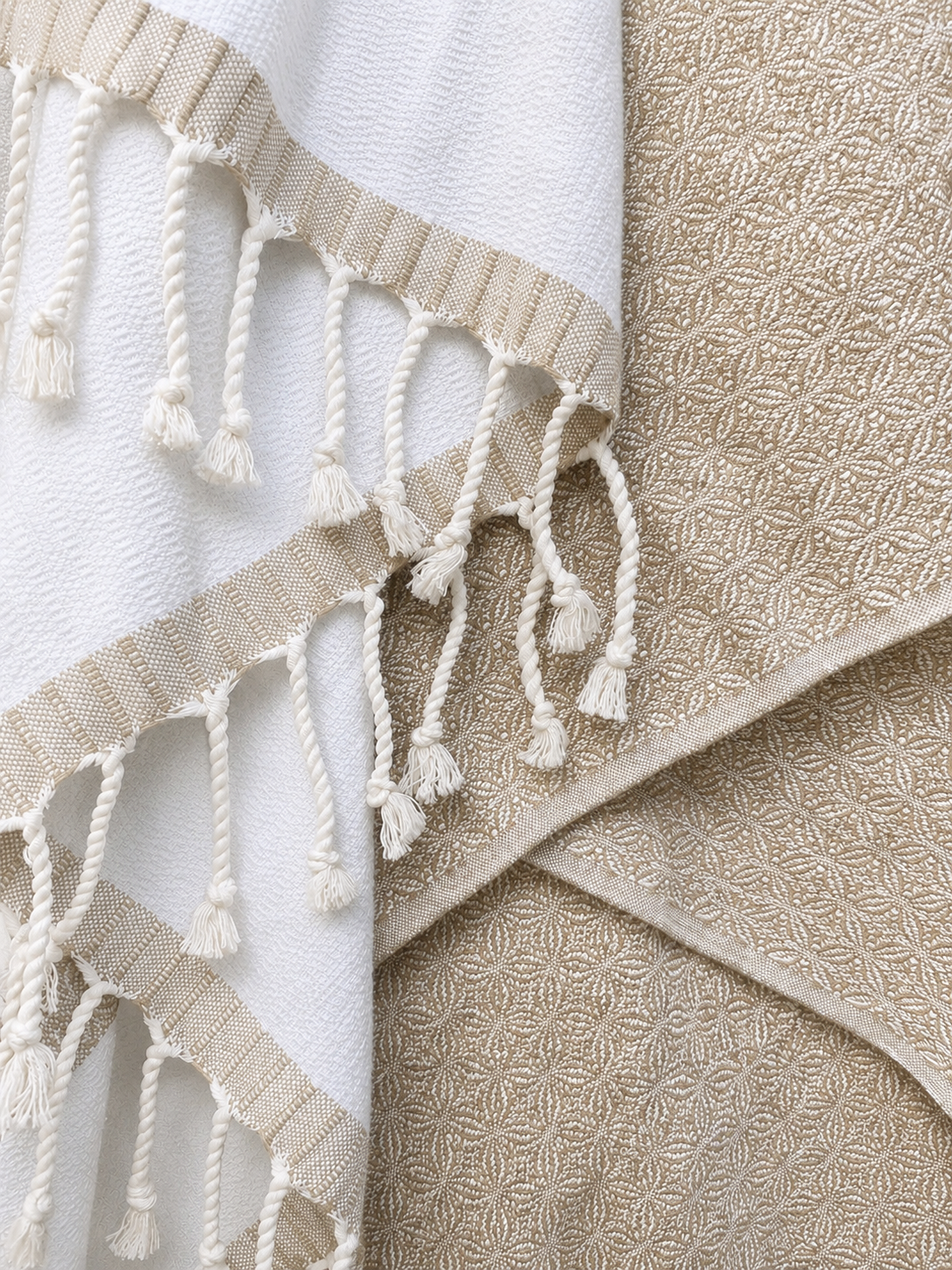 The Yildiz Star Body Towel