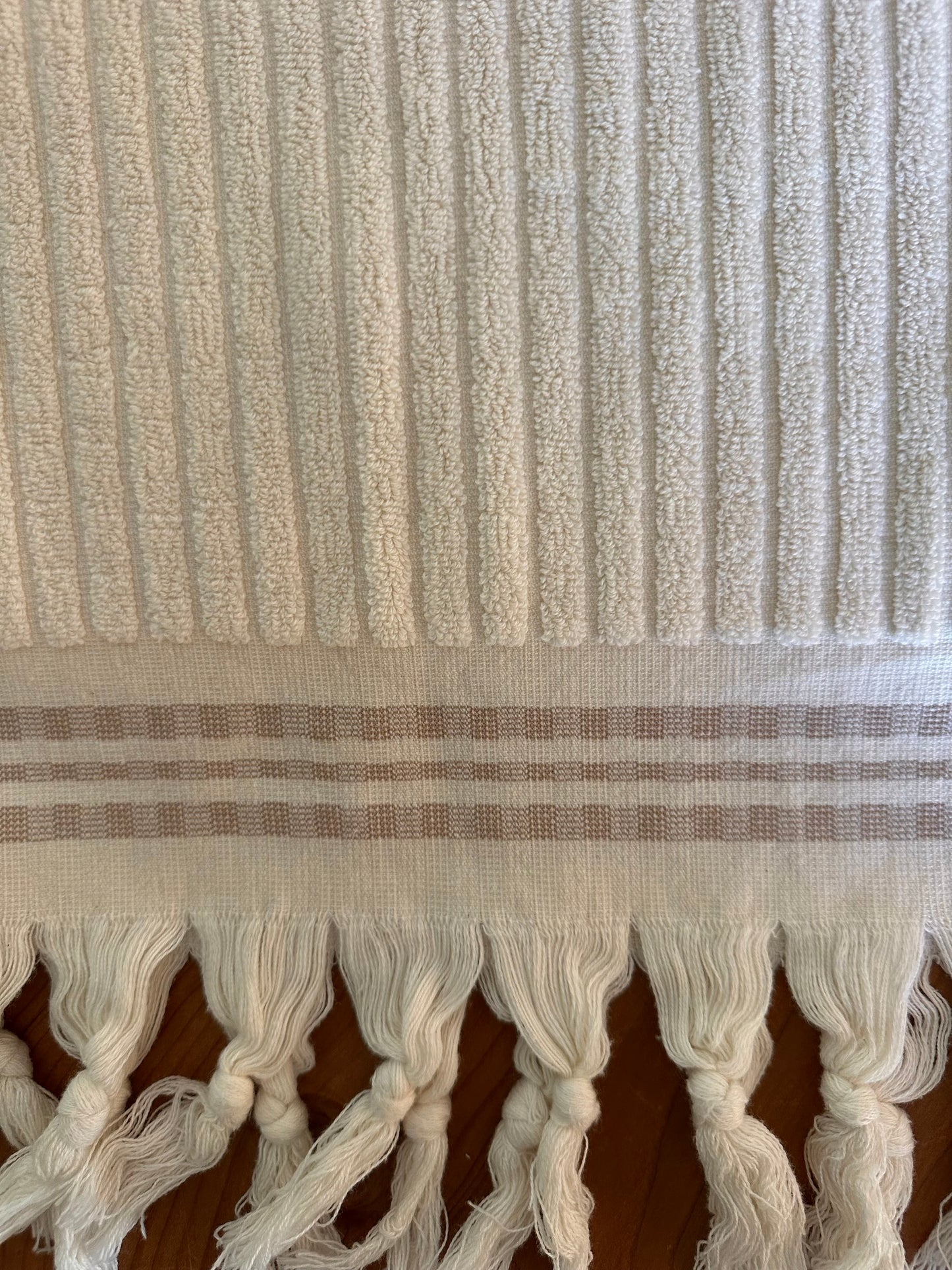 The Thick Looped Hand Towel