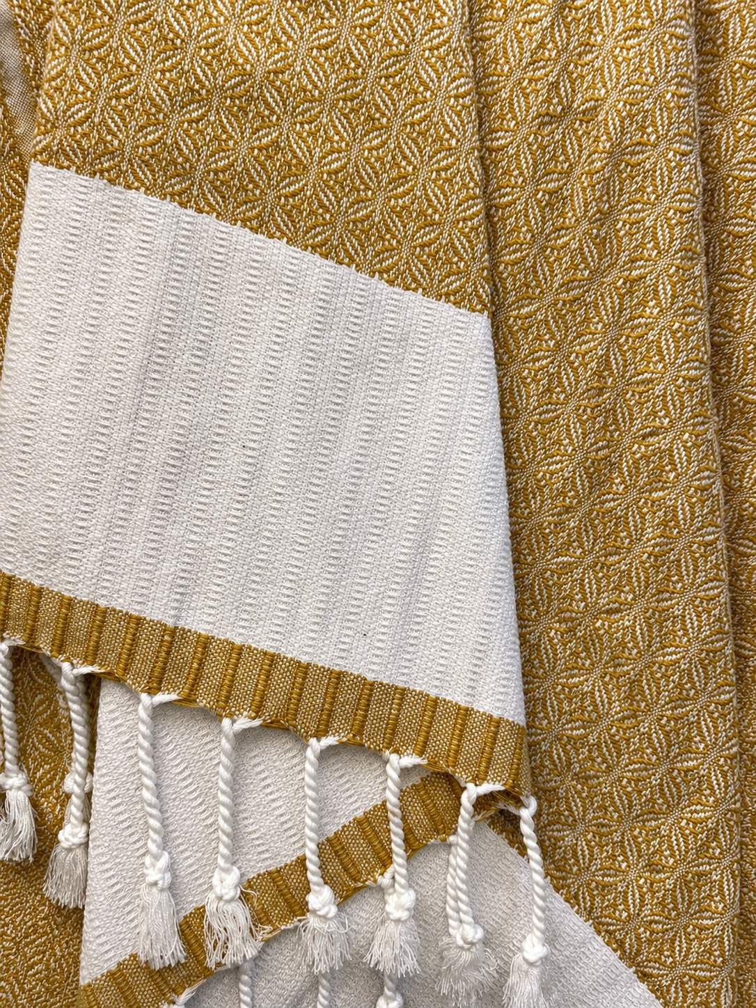 The Yildiz Star Body Towel